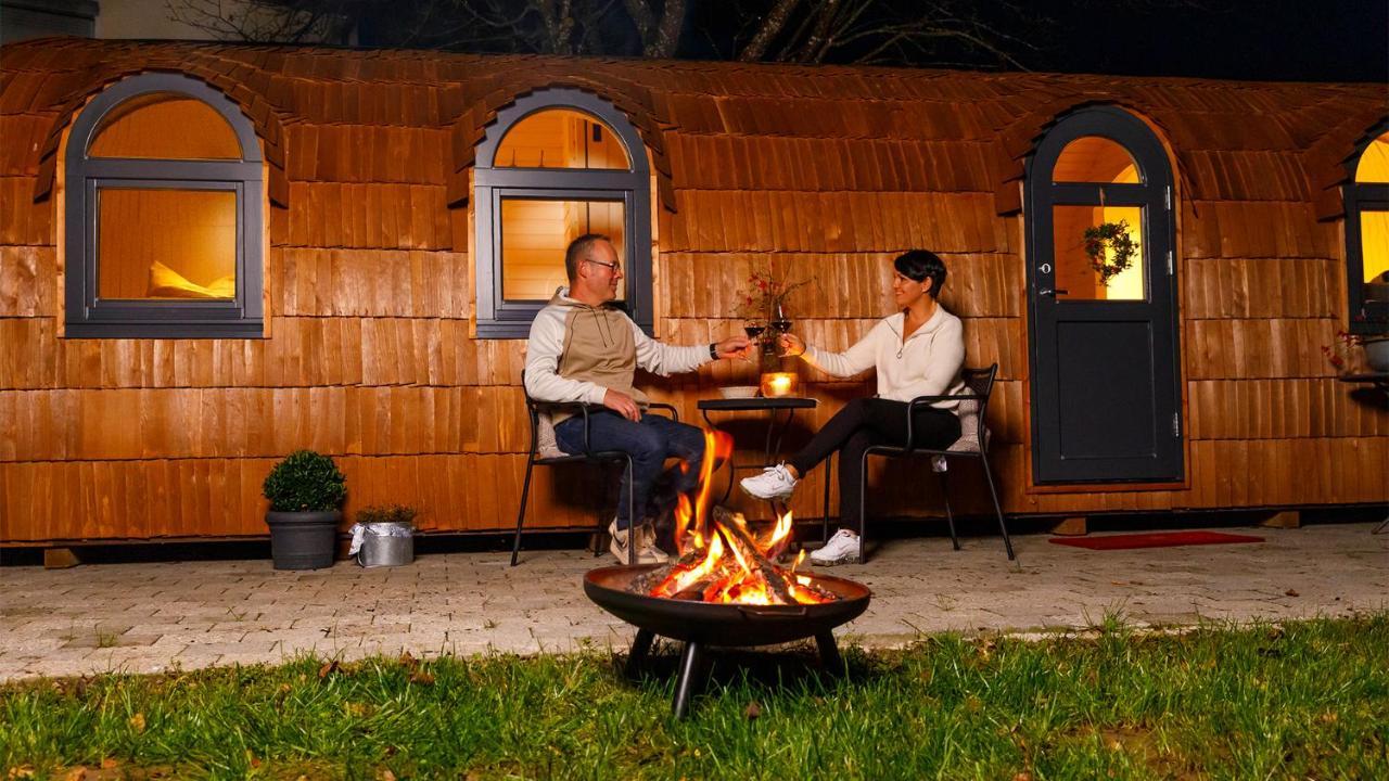 Auszeitgarten - Urlaub Im Tinyhaus Im Herzen Von Oberschwaben Aulendorf Eksteriør bilde